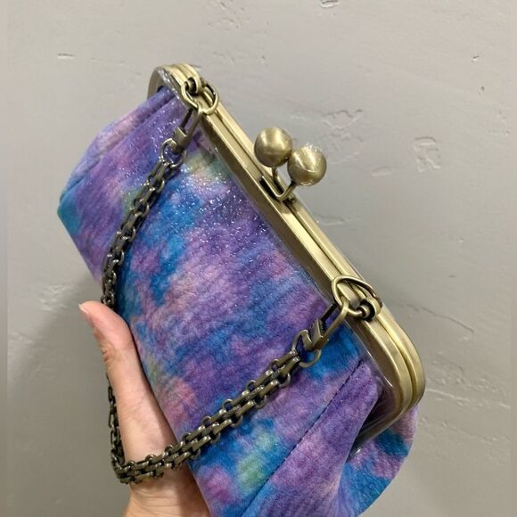 Handmade Genuine Leather Tie-dye Print Kisslock Wristlet/Crossbody & 2 Chains - Picture 12 of 16